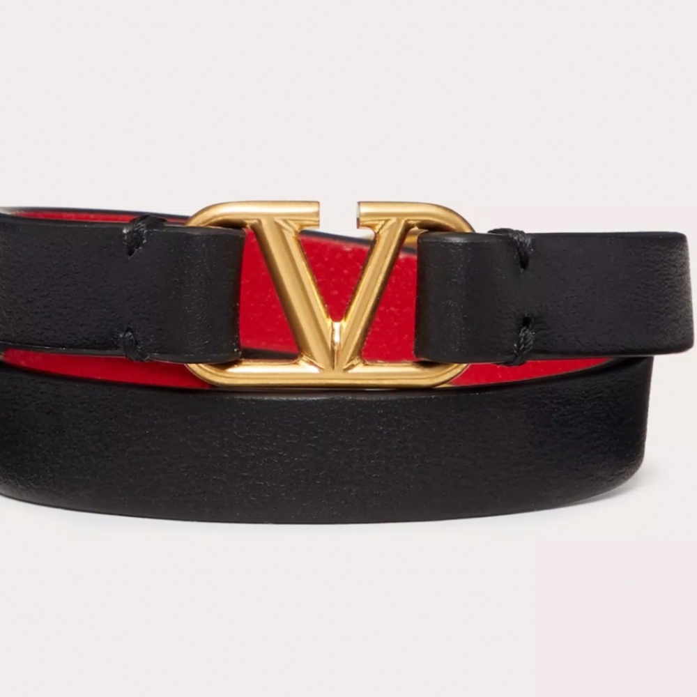 VLOGO SIGNATURE DOUBLE-STRAP BRACELET IN CALFSKIN